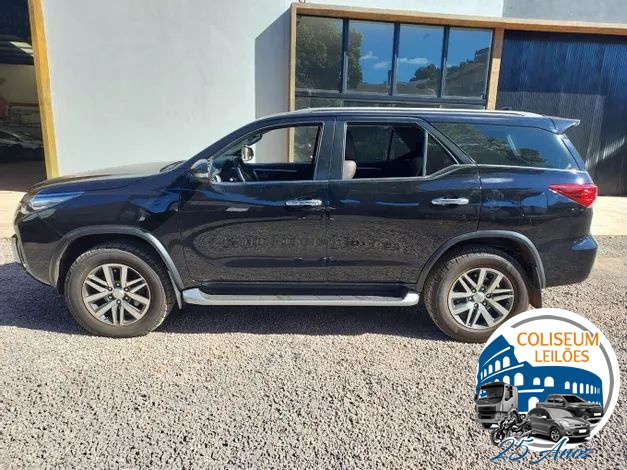 TOYOTA HILUX SW SRX AT 4X4 2.8 FD- ANO 2017
